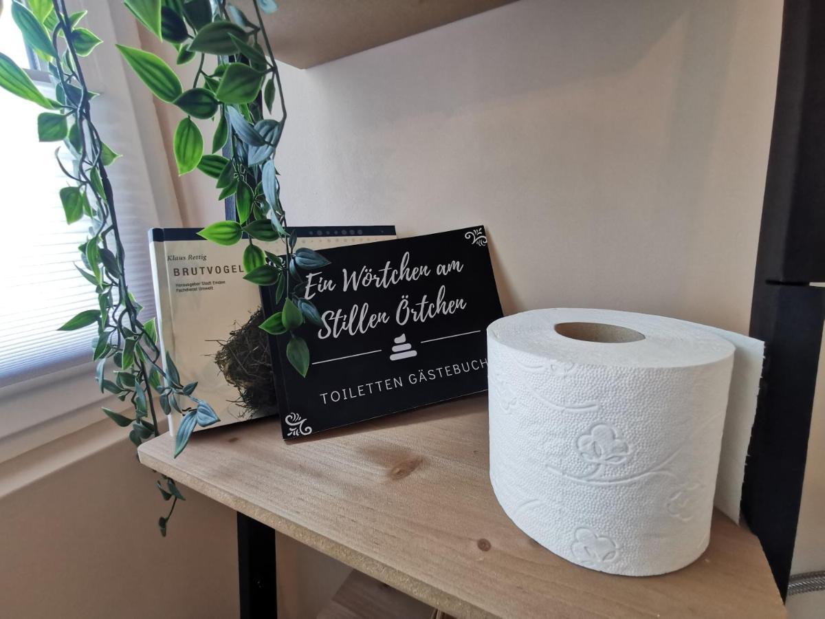 Up Wulkje21 Neu Renovierte Wohnung Mit Pkw Stellplatz Emden Exteriör bild