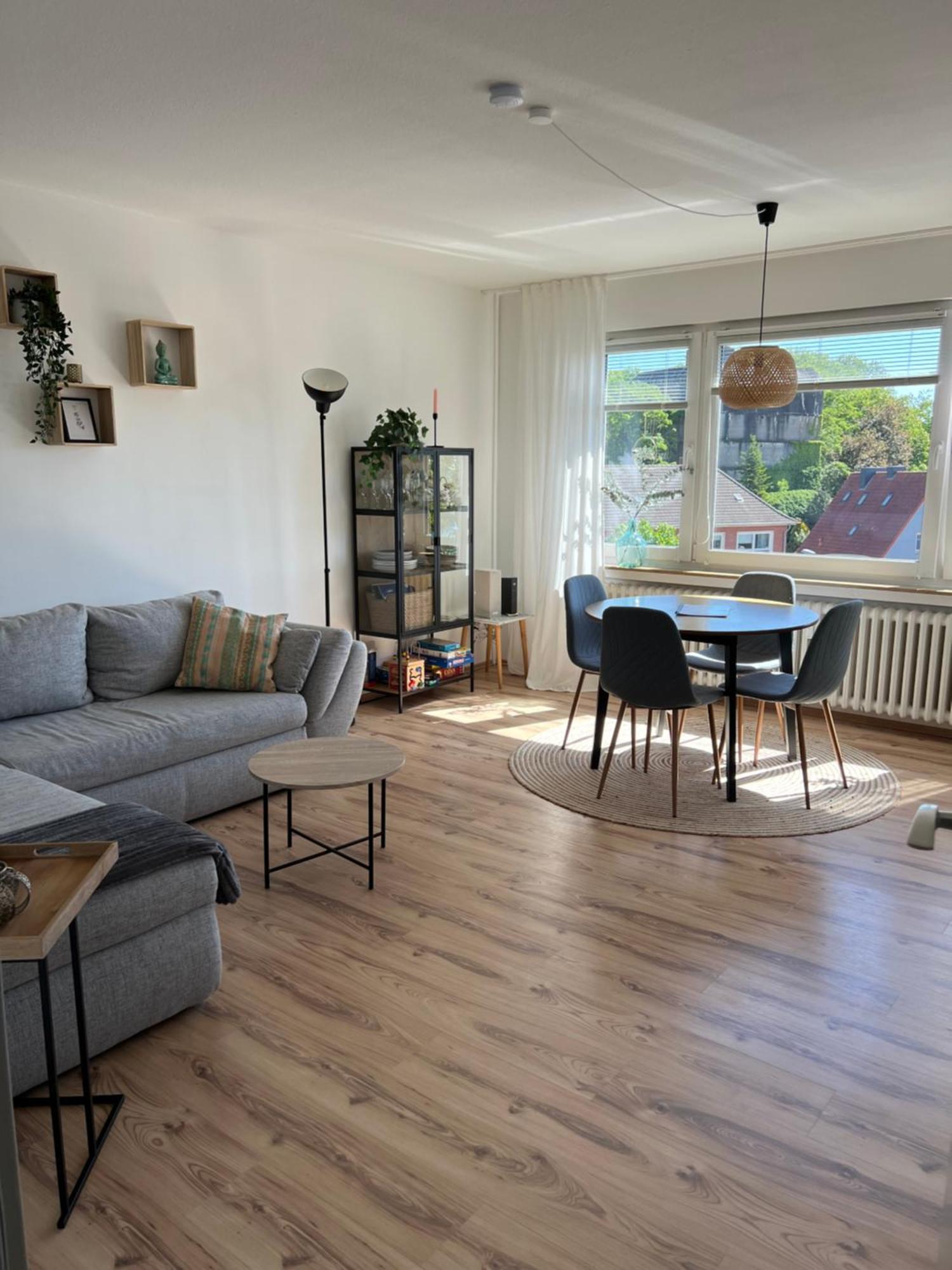 Up Wulkje21 Neu Renovierte Wohnung Mit Pkw Stellplatz Emden Exteriör bild